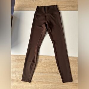 Alo yoga brown airlift leggings. Size xs. Like new!
